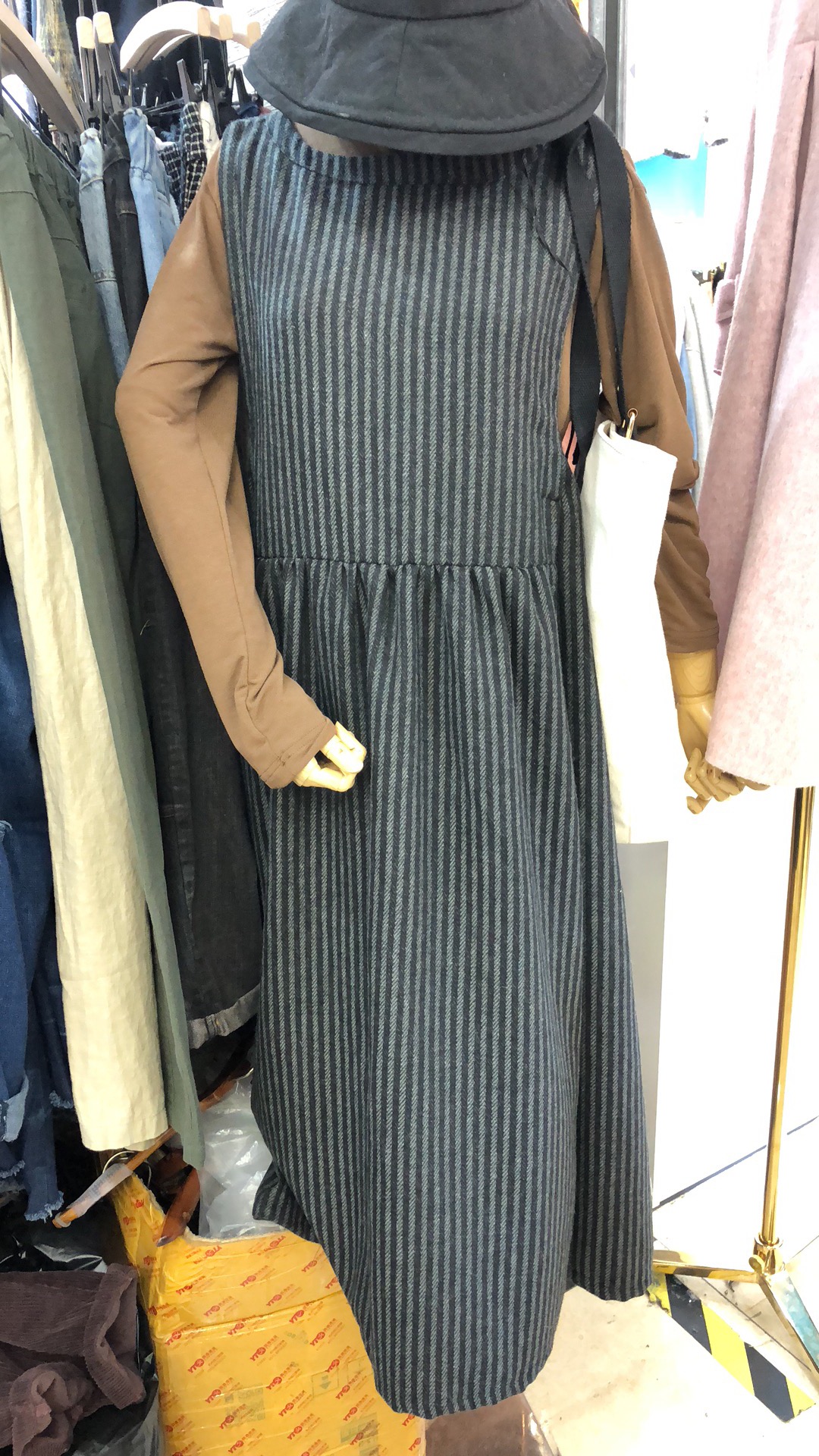 2018女士竖条纹布质连衣裙