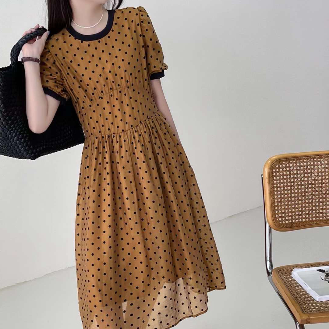 夏新款波点连衣裙女韩风chic泡泡袖遮肚子显瘦复古减龄娃娃裙