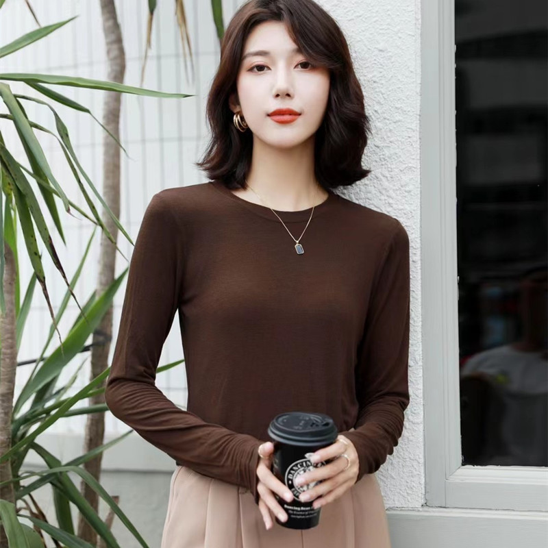 早秋新款圆领羊毛卷亲肤打底衫女纯色百搭长袖T恤显瘦内搭上衣潮