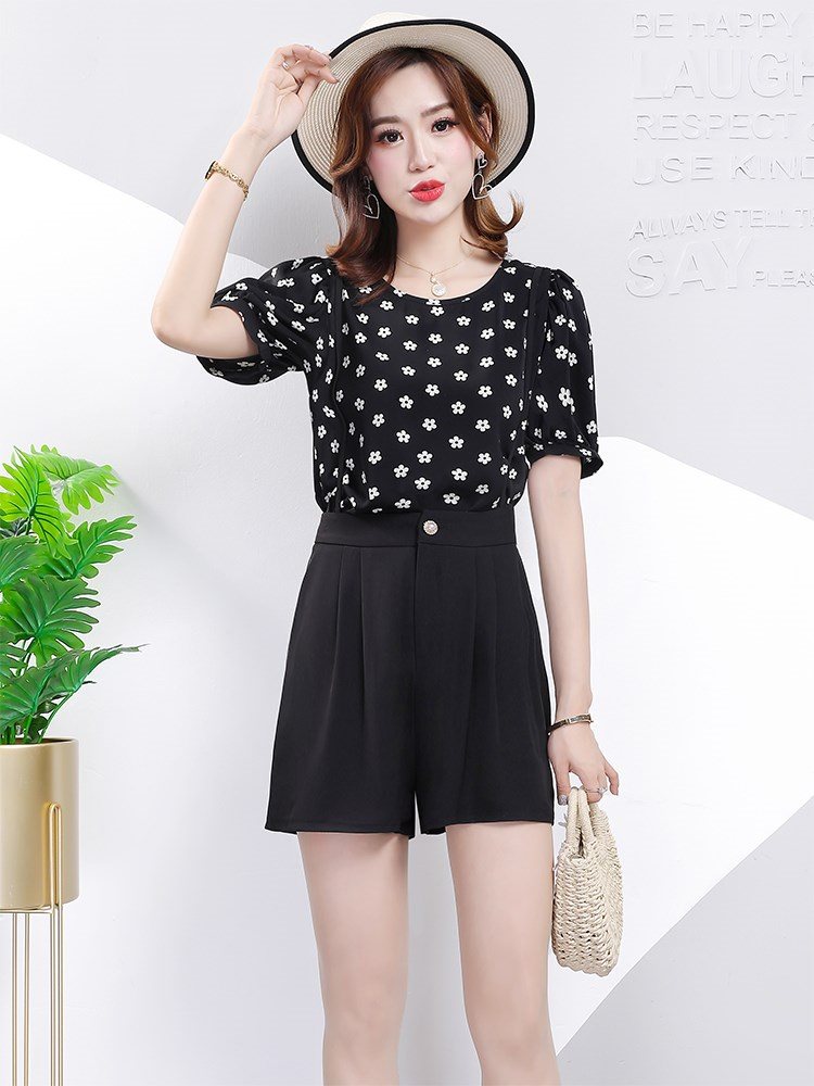 夏新款时尚休闲炸街洋气减龄气质小个子两件套