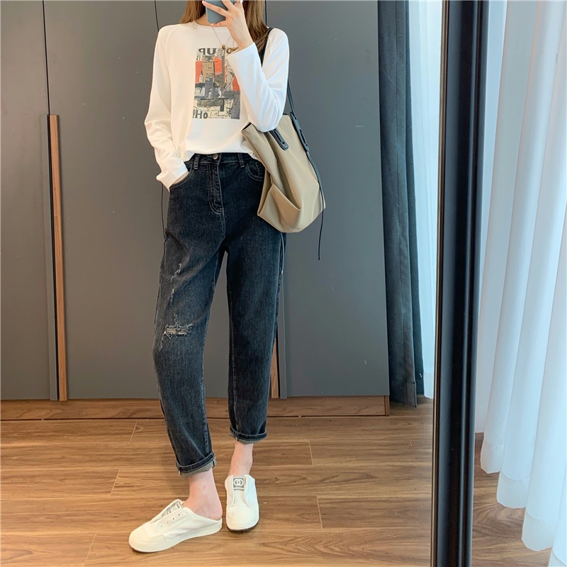 水洗挺括显瘦宽松破洞超弹牛仔裤女