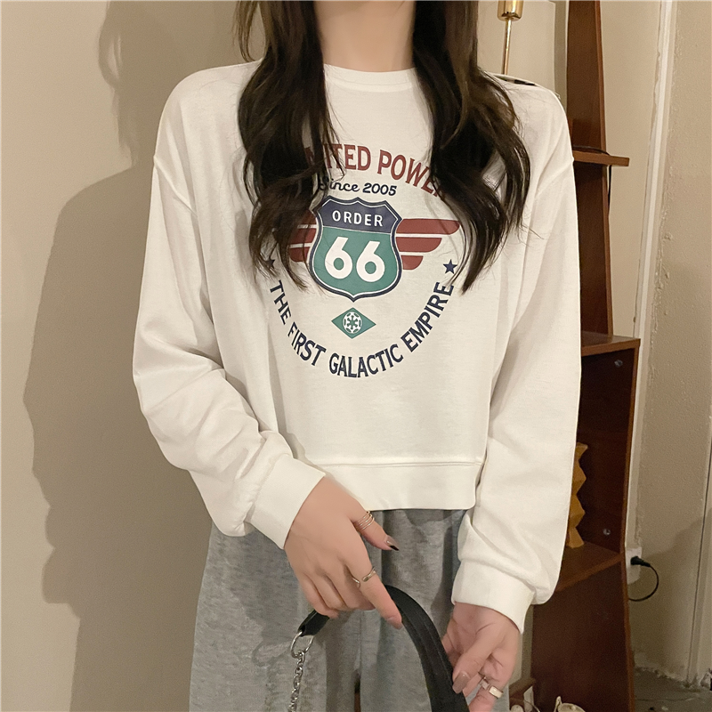 新款学生秋冬款字母印花圆领镂空露肩上衣短款