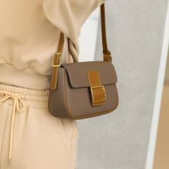 新款潮时尚斜挎小方包百搭小众