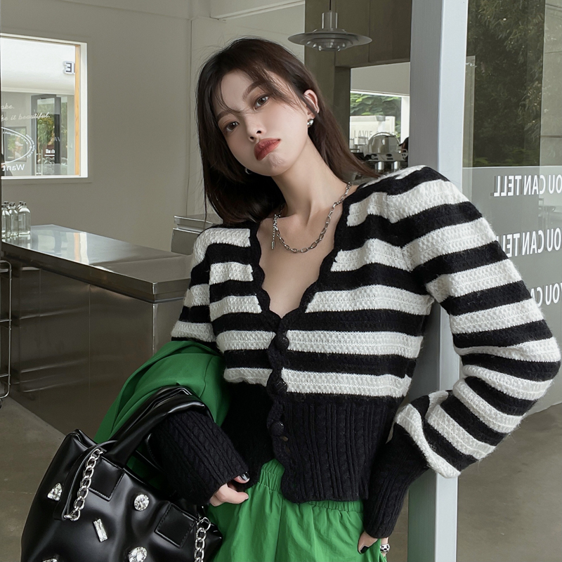 复古针织开衫女v领短款宽松长袖毛衣