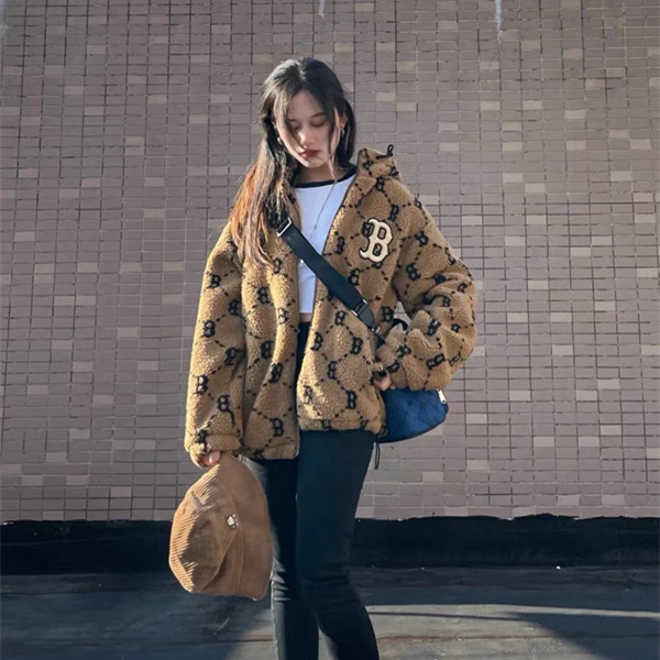 羊羔毛男女同款新款老花连帽羊羔绒棒球