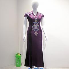 高档喜妈妈婚礼装新款刺绣金丝绒拼旗袍接显瘦宴会长款喜婆婆礼服