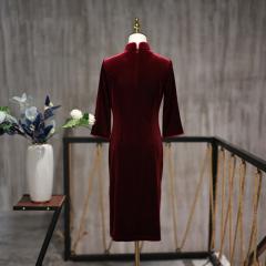 冬季新款小个子妈妈结婚礼服金丝绒高贵水滴领旗袍