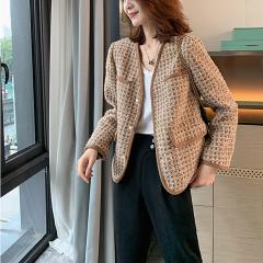 新款韩版开衫格子卡其色时尚短款上衣