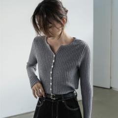 开衫心机小v领针织衫修身显瘦外穿毛衣女新款小清新上衣百搭 举报
