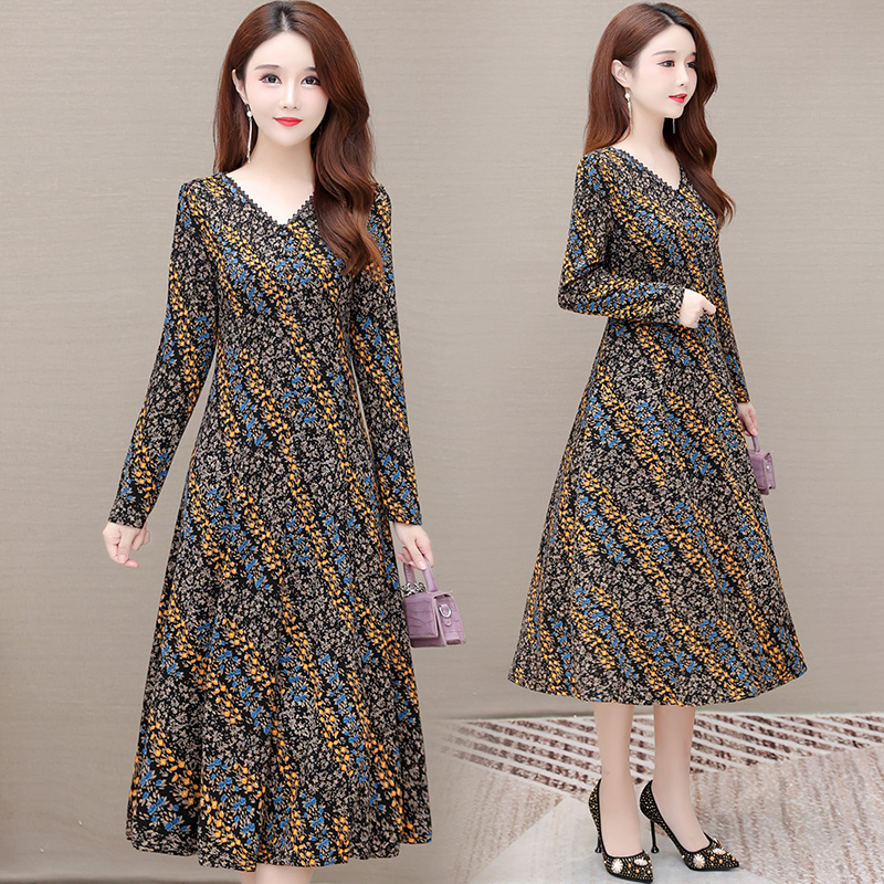 新款秋装洋气时尚女装复古长袖裙子春秋款