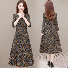 新款秋装洋气时尚女装复古长袖裙子春秋款