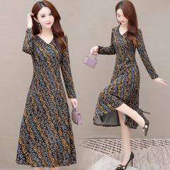 新款秋装洋气时尚女装复古长袖裙子春秋款