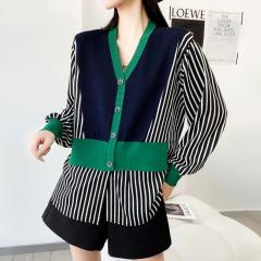新款漂亮休闲条纹衬衫拼接v领针织衫女宽松显瘦假两件上衣