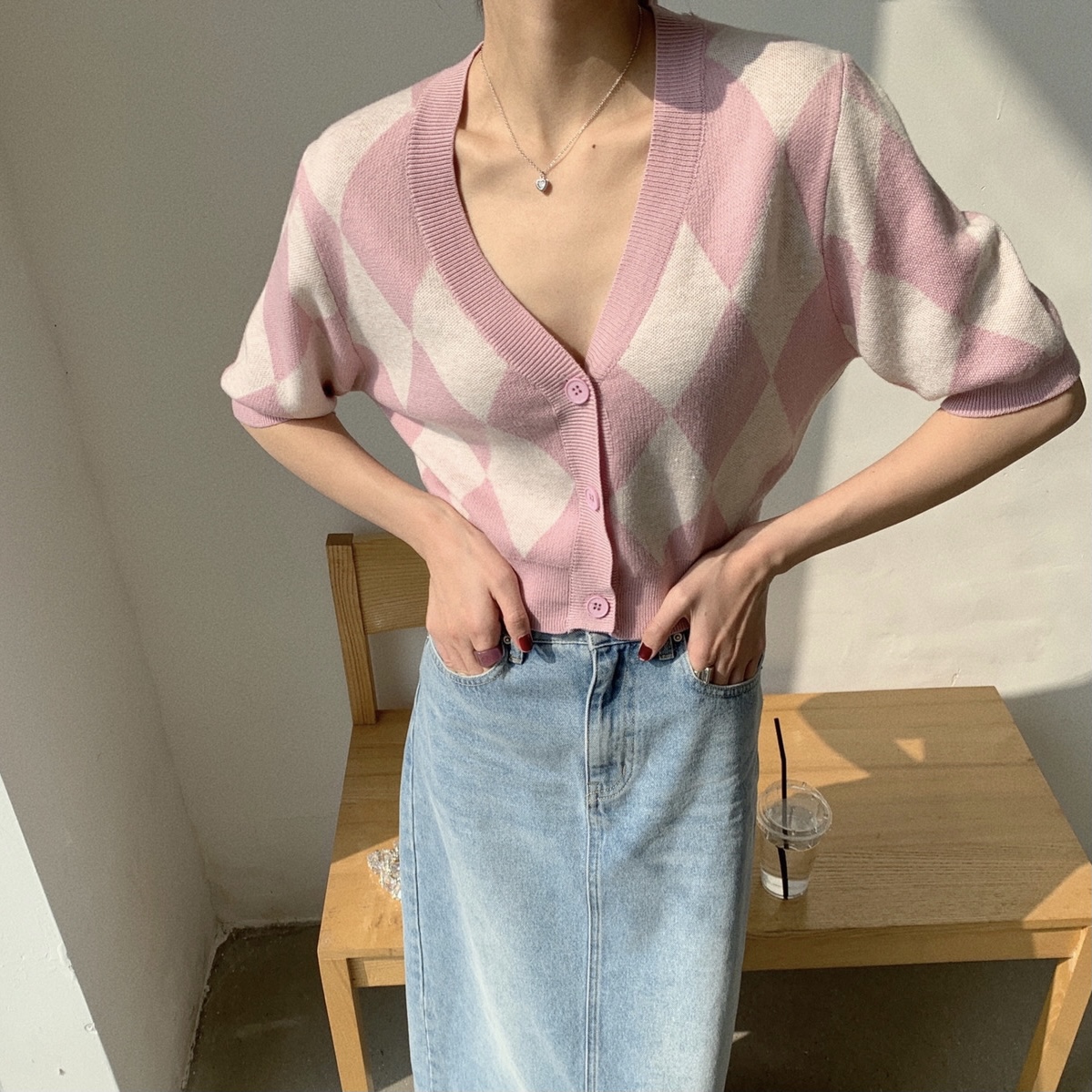 质V领菱格针织开衫春夏新款韩版百搭宽松短袖毛衣