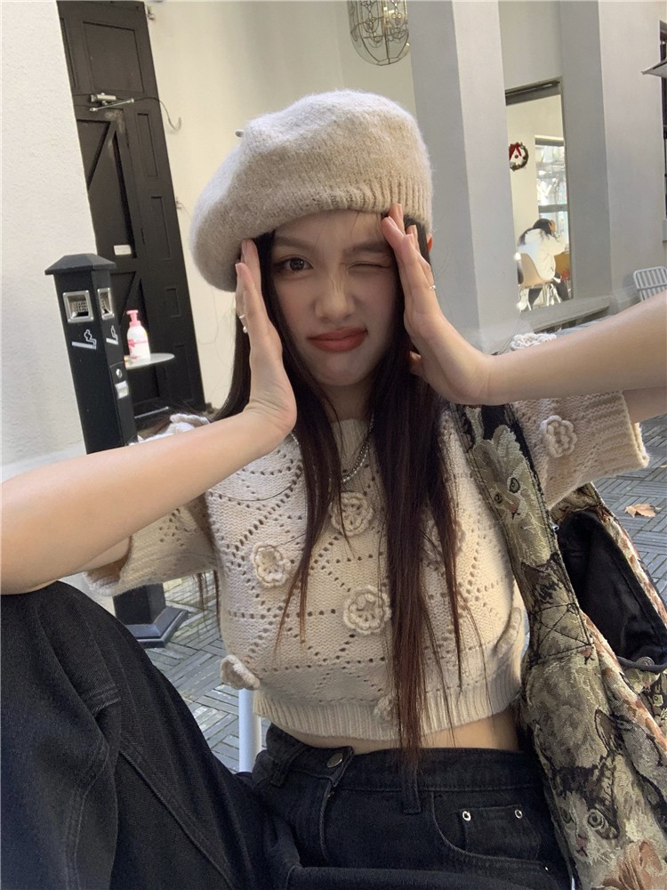 辣妹花朵镂空针织衫女夏季新款修身设计感小众短款短袖上衣