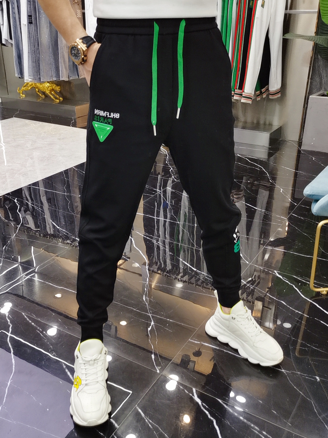 新款束脚休闲裤男潮牌绿标时尚百搭修身卫裤小脚运动裤男