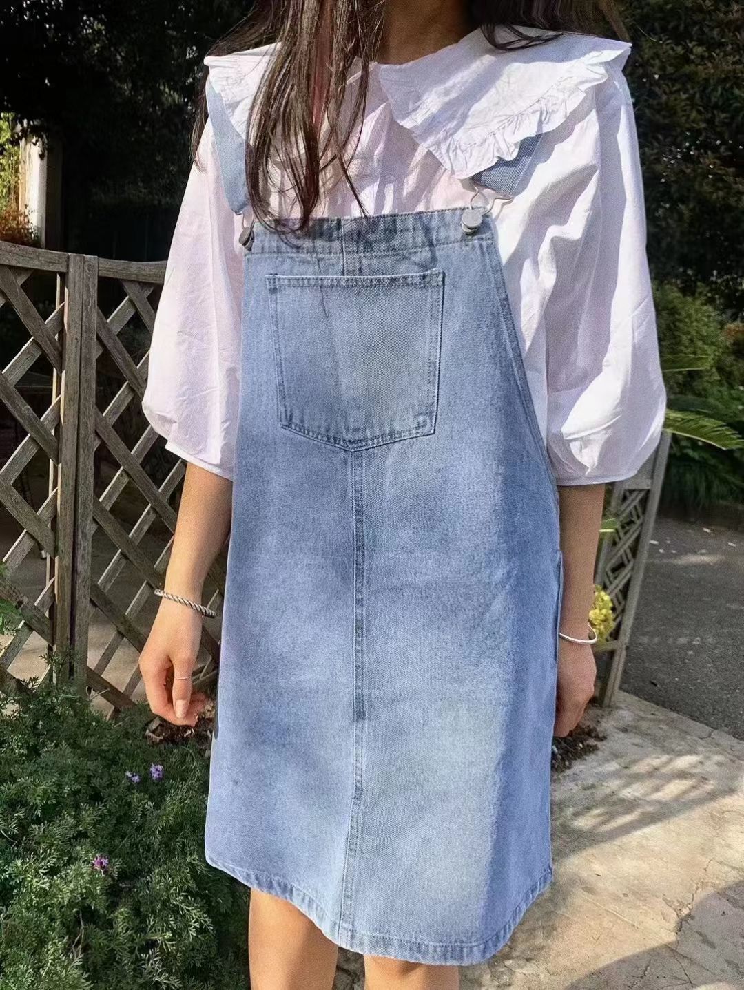 蓝色牛仔背带裙减龄学院风宽松显瘦中长款连衣裙百搭女裙子