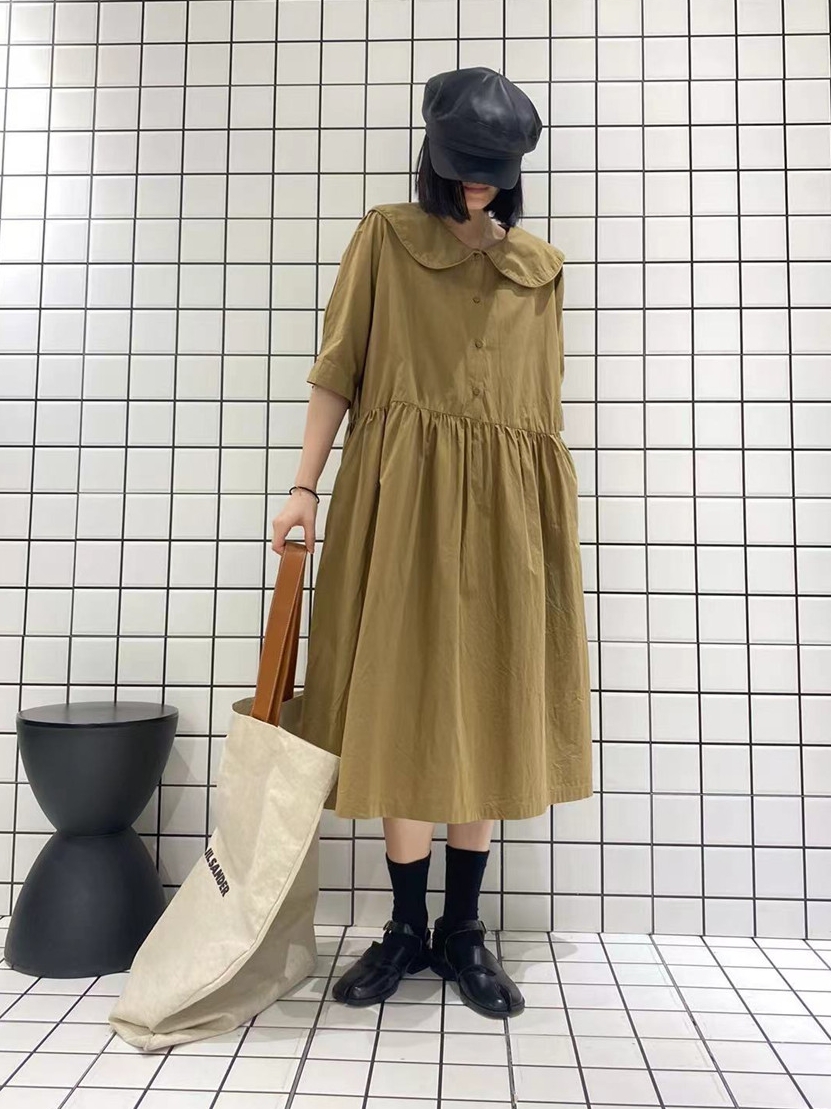 娃娃款五分袖纯色宽松减龄文艺气质显瘦中长款连衣裙女潮