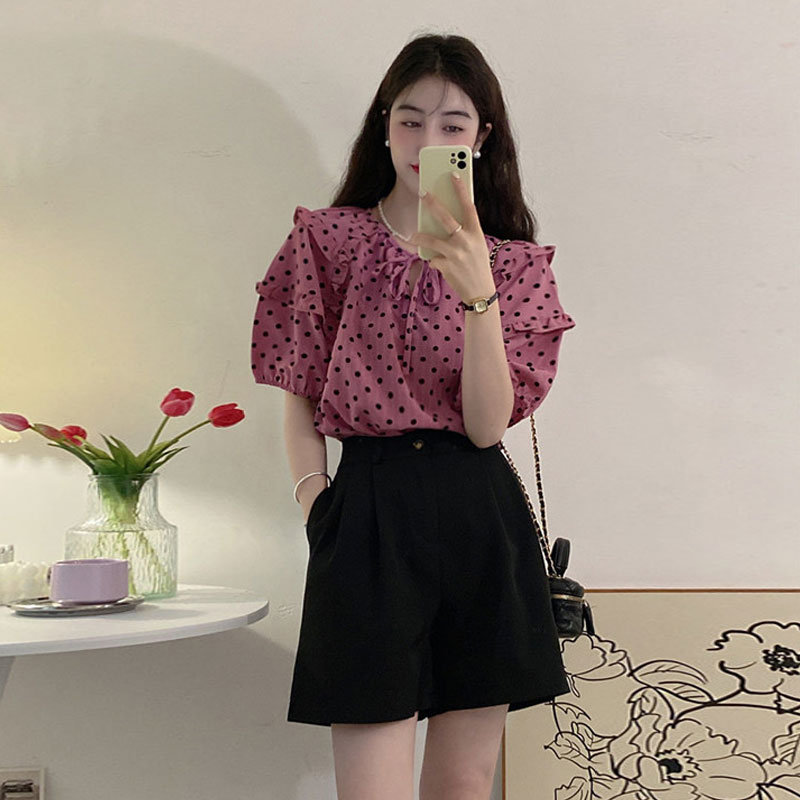 夏季新款设计感木耳边系带圆领波点泡泡袖衬衫上衣