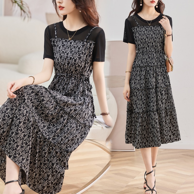 新款显瘦遮肚收腰气质洋气法式碎花拼接假两件裙子