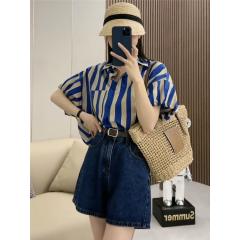 蓝色条纹短袖衬衫女夏季新款设计感小众港风泡泡袖竖条纹上衣