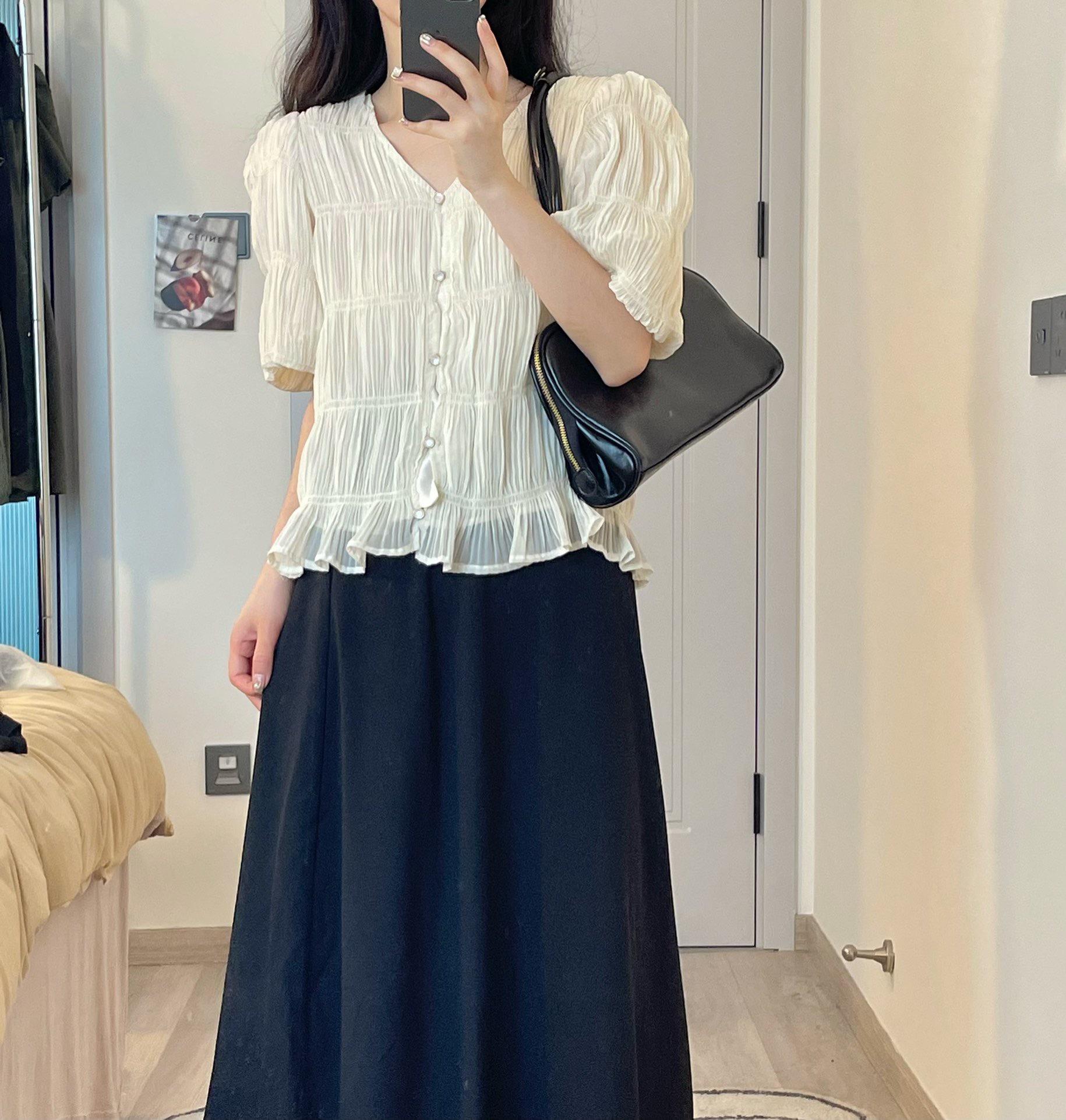 重工气质温柔淑女褶皱打揽泡泡袖天丝雪纺小衫上衣