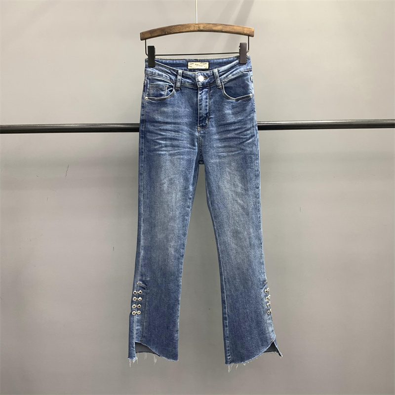 新款不规则褶皱喇叭牛仔裤女弹力高腰修身显瘦开叉微喇裤