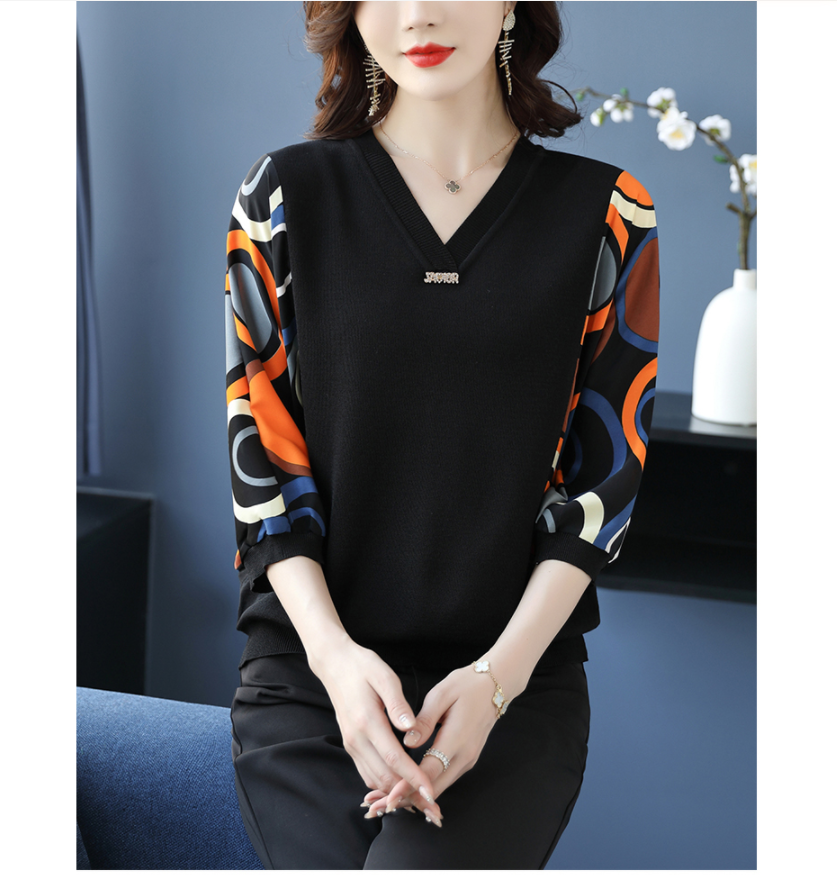 V领七分袖针织衫女中袖上衣中年妈妈印花漂亮春款毛衣薄款打底衫