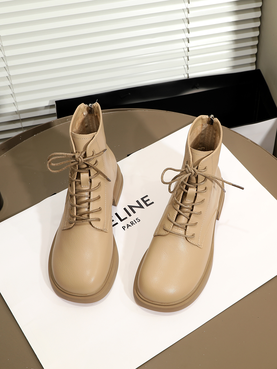 软皮马丁靴女英伦风秋季温柔杏色短靴平底大头靴系带芒果头及踝靴